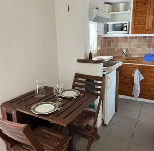 Typique Maison De Pecheur *